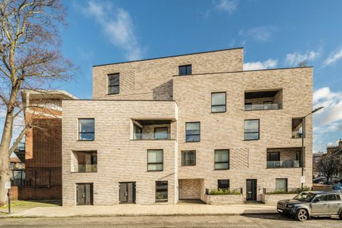 Amhurst Road, Hackney N16