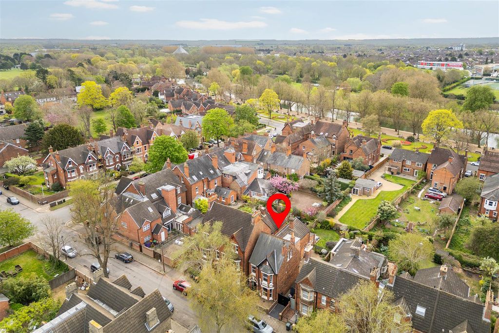 Additional image 30 of 5 bed detached house for saleWaterloo Road, Bedford MK40