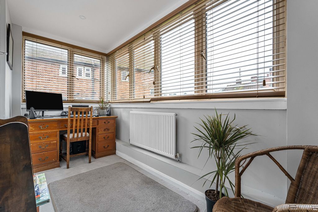 Additional image 6 of 2 bed flat for saleThames Street, Abingdon OX14