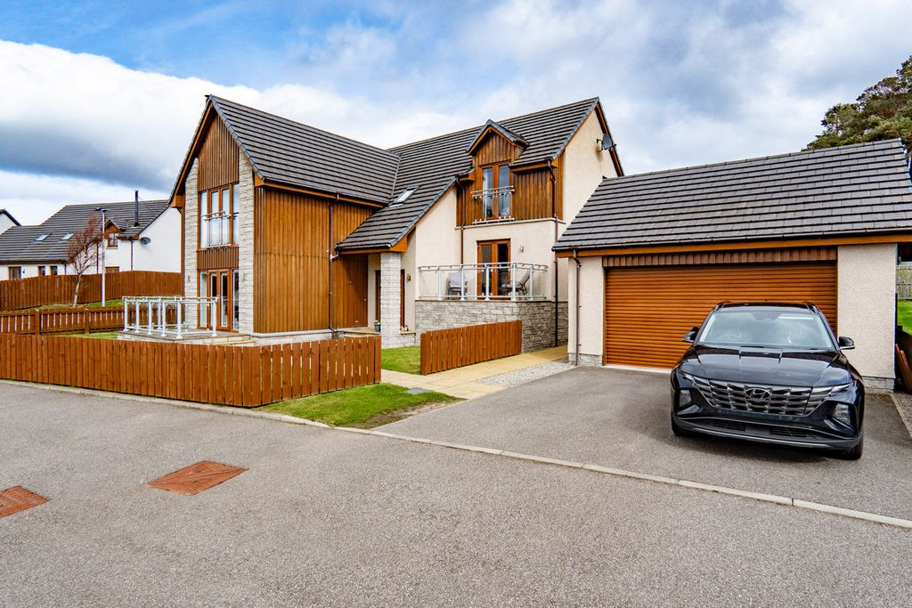 5 bed detached house for saleYairs Rise, North Kessock IV1