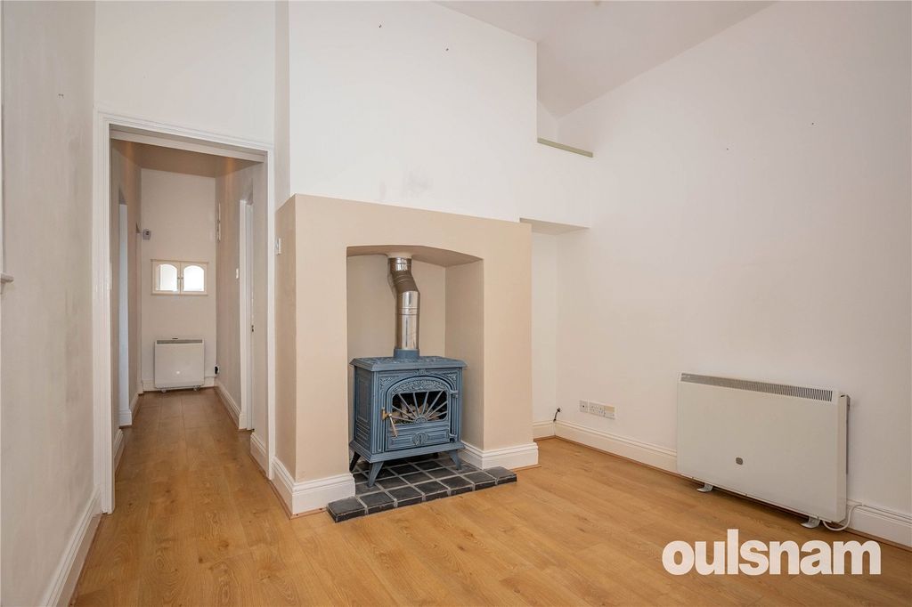 1 bed flat for saleMiddleton Hall Road, Birmingham, West Midlands B30 photo 5