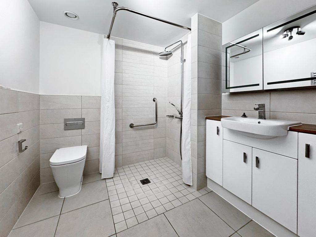 Additional image 8 of 1 bed property for sale59 - 61 The Broadway, Amersham HP7