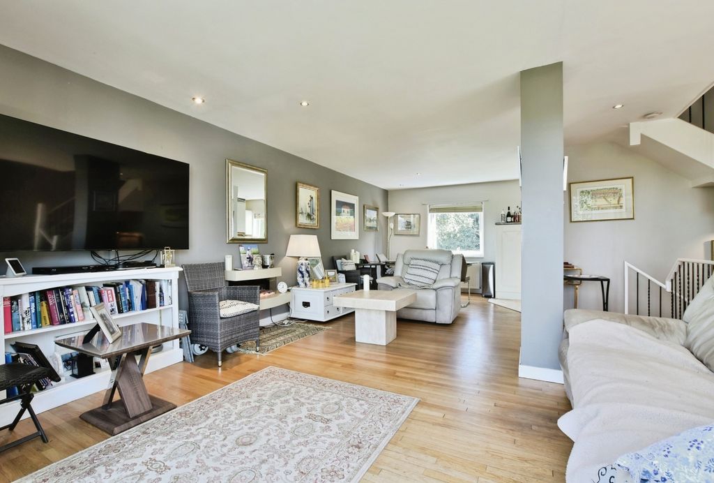 Additional image 20 of 3 bed town house for saleBeechfield Road, Alderley Edge, Cheshire SK9