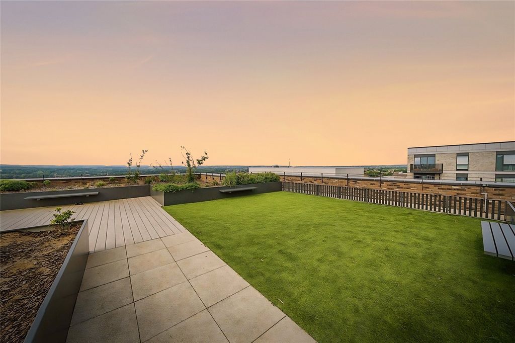 Additional image 15 of 3 bed flat for saleRegal Walk, Bexleyheath DA6