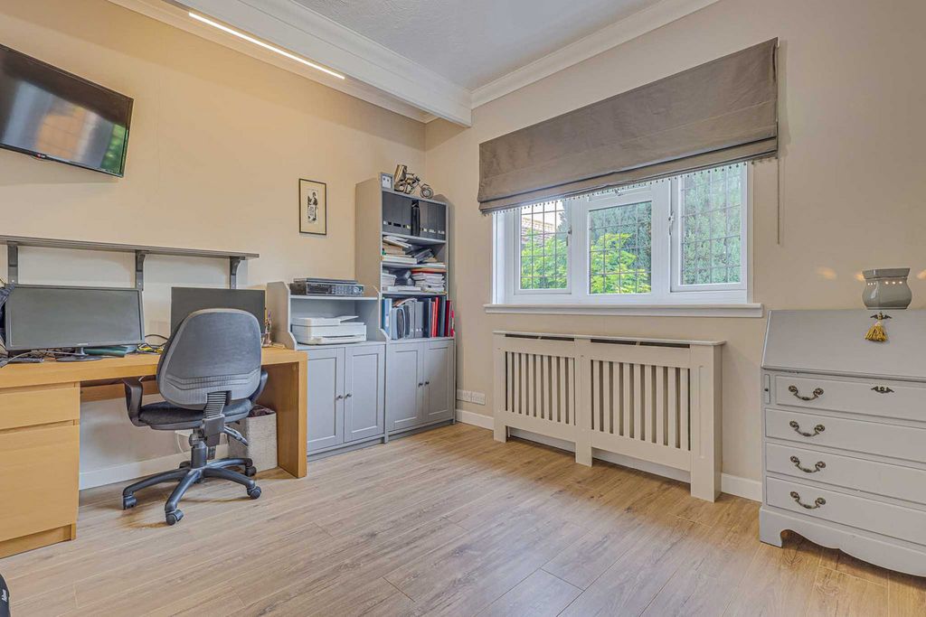 Additional image 23 of 5 bed detached house for saleHigh Road, Benfleet SS7