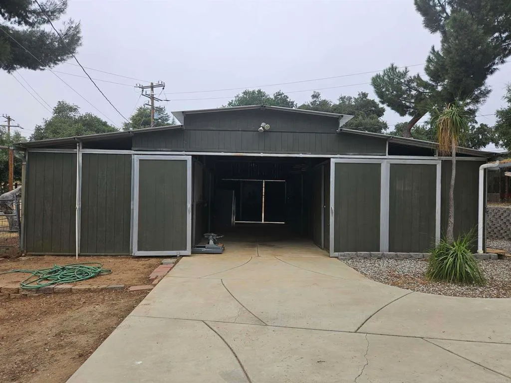 Additional image 26 of 40275 Avenida Cerrovista, Cherry Valley, CA 92223