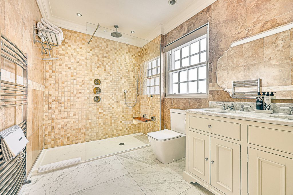 Additional image 32 of 5 bed detached house for saleVicarage Heights, Benfleet SS7