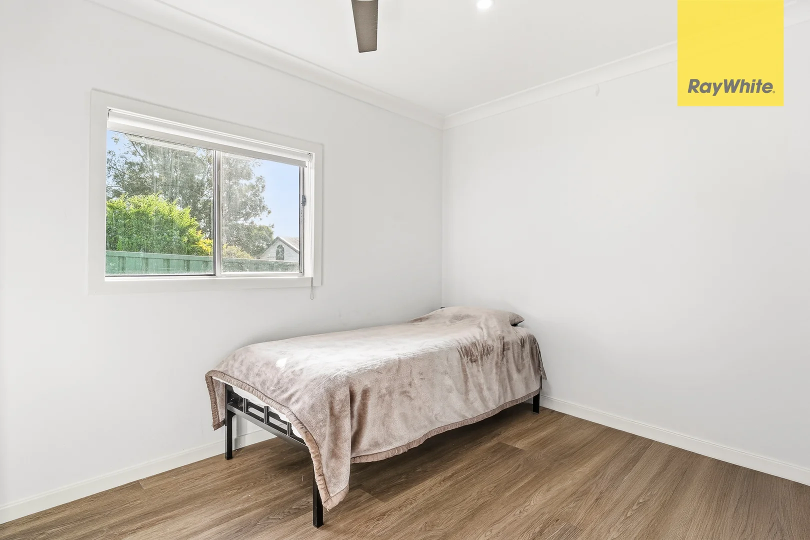 Additional image 5 of 43 Tasman Avenue, Lethbridge Park NSW 2770