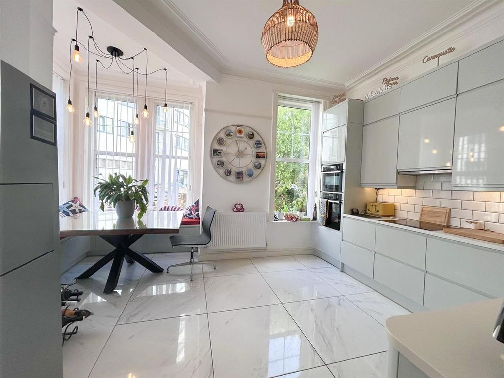 Additional image 7 of 3 bed flat for saleWest Parade, Bexhill-On-Sea TN39