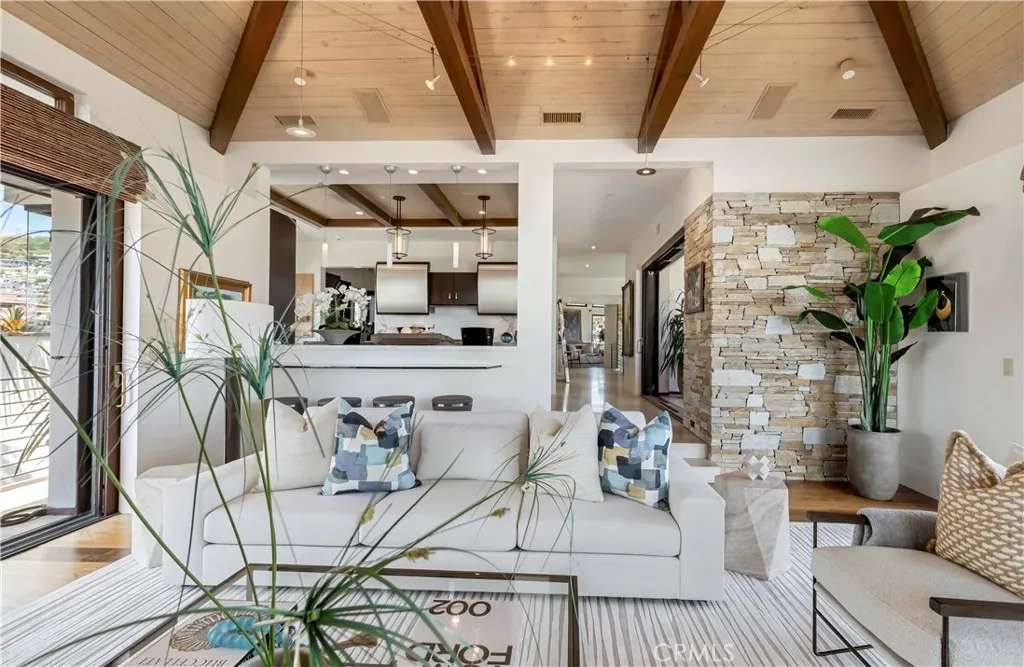 Additional image 90 of 86 Emerald Bay, Laguna Beach, CA 92651