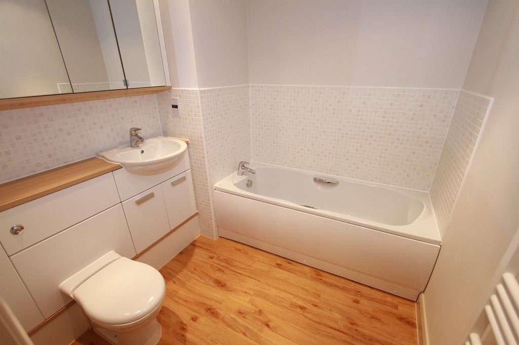 Additional image 2 of 2 bed flat for saleMarshall Road, Banbury OX16