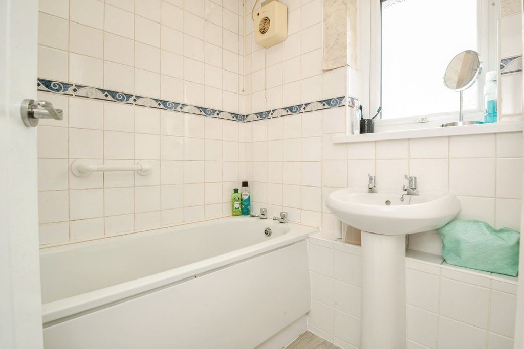 Additional image 13 of 3 bed semi-detached house for salePillmawr Circle, Newport NP20