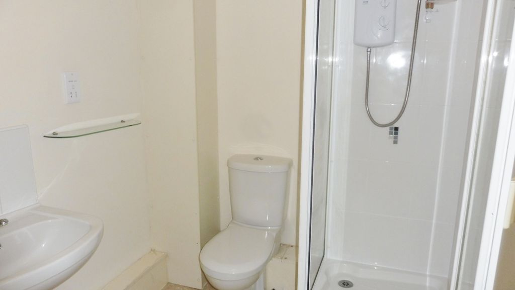 Additional image 8 of 2 bed flat for saleHaverhill Grove, Wombwell S73