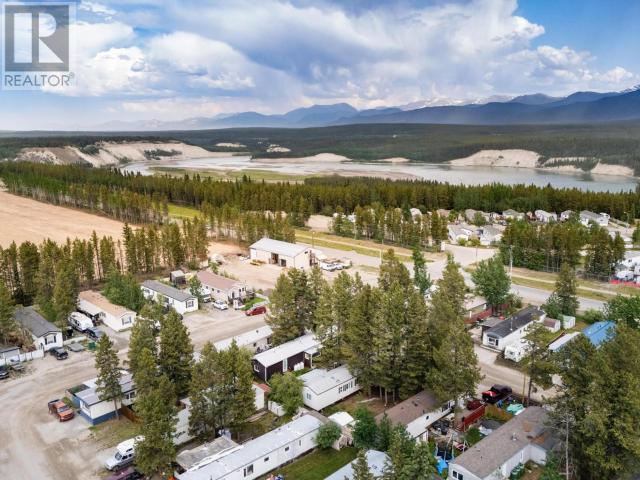 986 Range Road, Whitehorse, YT, Y1A4V1 photo 3