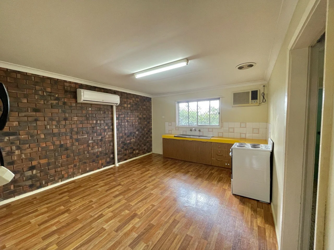 Additional image 3 of 2/4 Lawson Street, Parkes NSW 2870