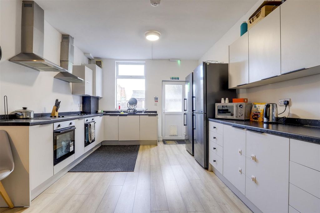 Additional image 4 of 6 bed semi-detached house for saleStation Road, Ilkeston DE7