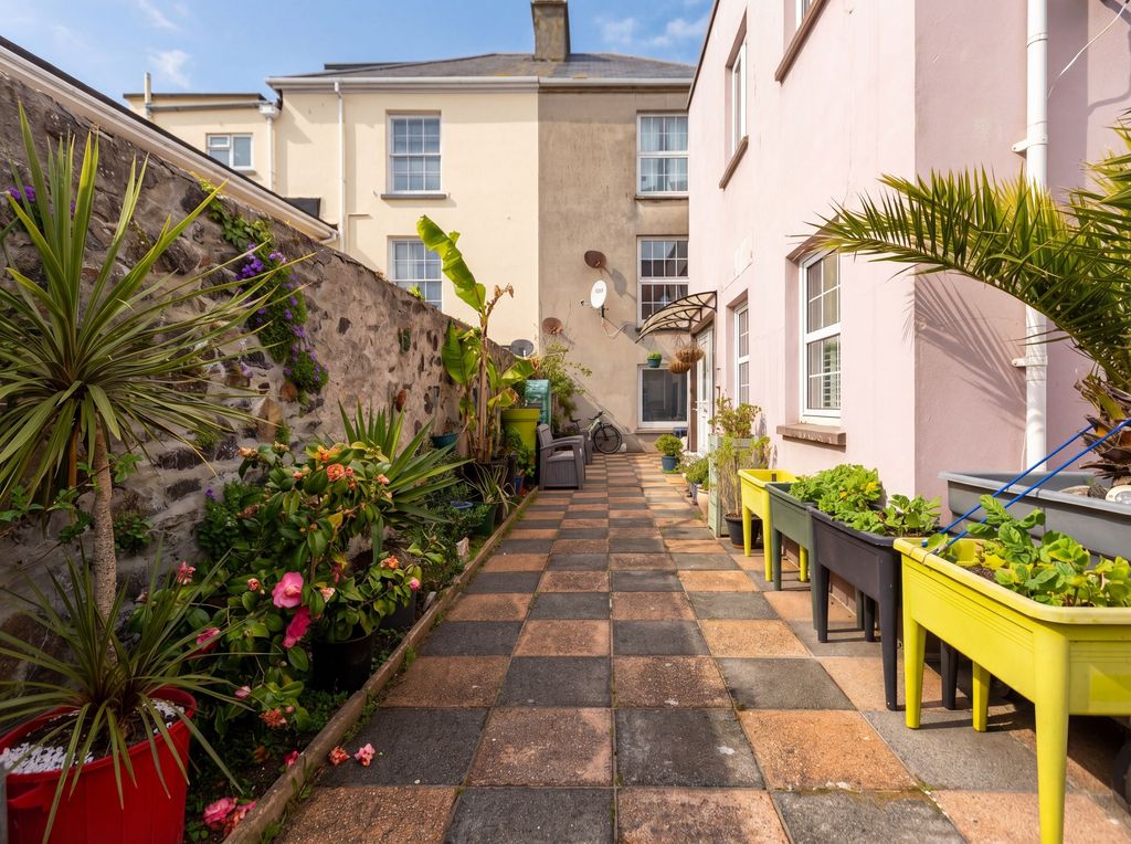Additional image 6 of 2 bed flat for sale2 Windmark, Byron Lane, St Helier JE2
