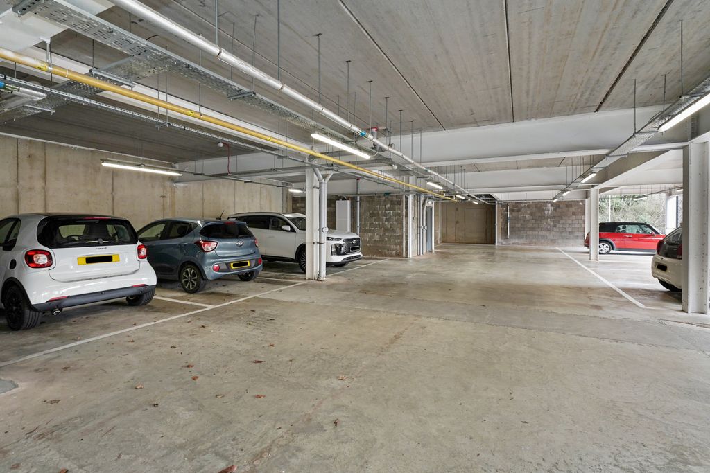 Additional image 12 of 2 bed flat for sale373/4 Lanark Road West, Currie, Edinburgh EH14