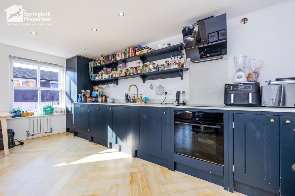 Additional image 7 of 2 bed flat for saleLibrary Place, 44 London Road, Alderley Edge, Cheshire SK9