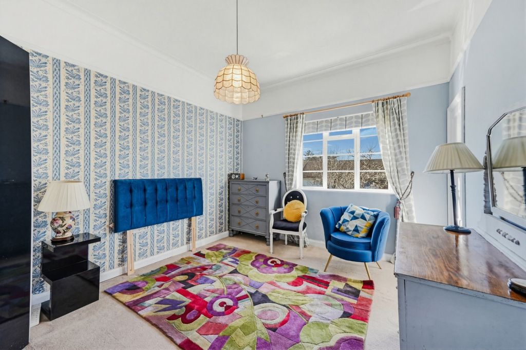 Additional image 7 of 3 bed flat for saleHayne Road, Beckenham BR3