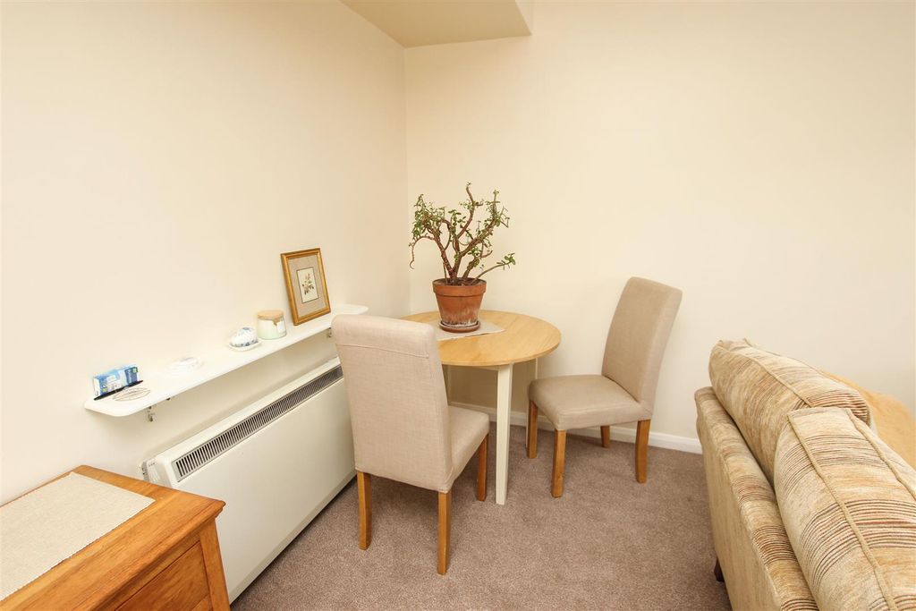 Additional image 4 of 1 bed flat for saleBennetthorpe, Doncaster DN2