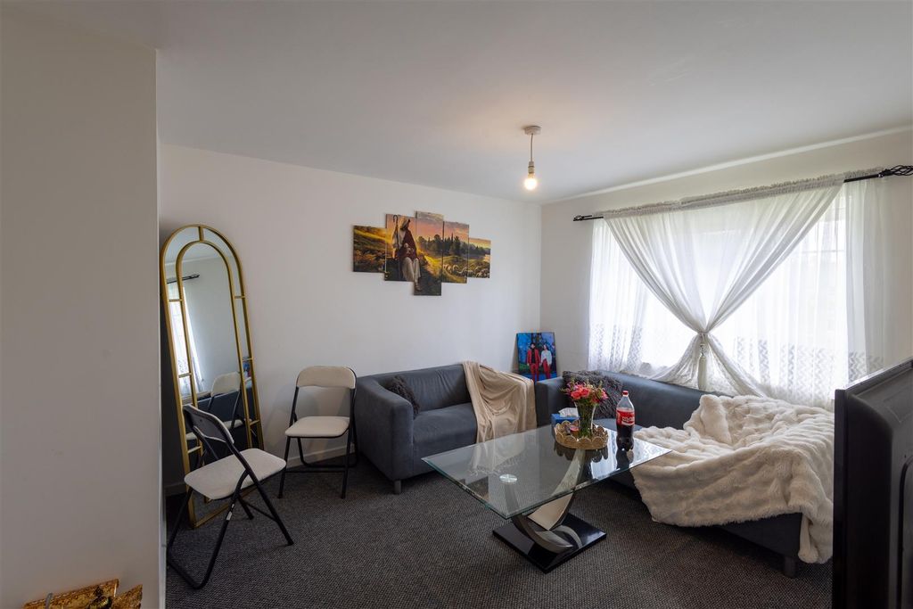 Additional image 2 of 2 bed flat for saleIslington Walk, Middlesbrough TS4