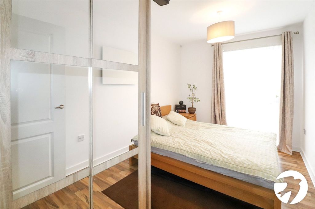 Additional image 6 of 2 bed flat for saleLittle Brights Road, Belvedere DA17