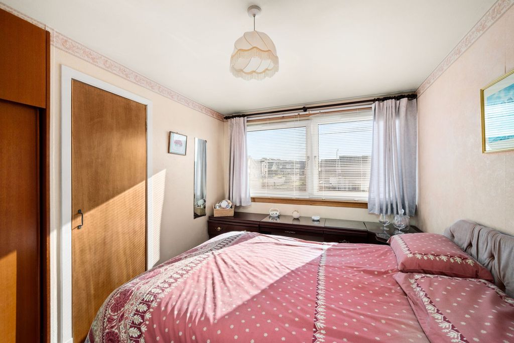 Additional image 7 of 3 bed semi-detached house for sale27 Westfield Crescent, Forfar DD8