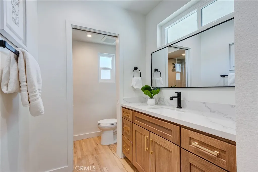 Additional image 45 of 11919 Mayfield Ave Unit 2, Los Angeles, CA 90049