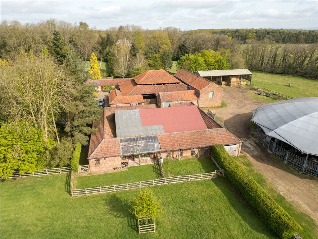 Land for saleBarn For Conversion, Barn 2, Low Farm Barns, Thorpe Underwood, North Yorkshire YO26 photo 5