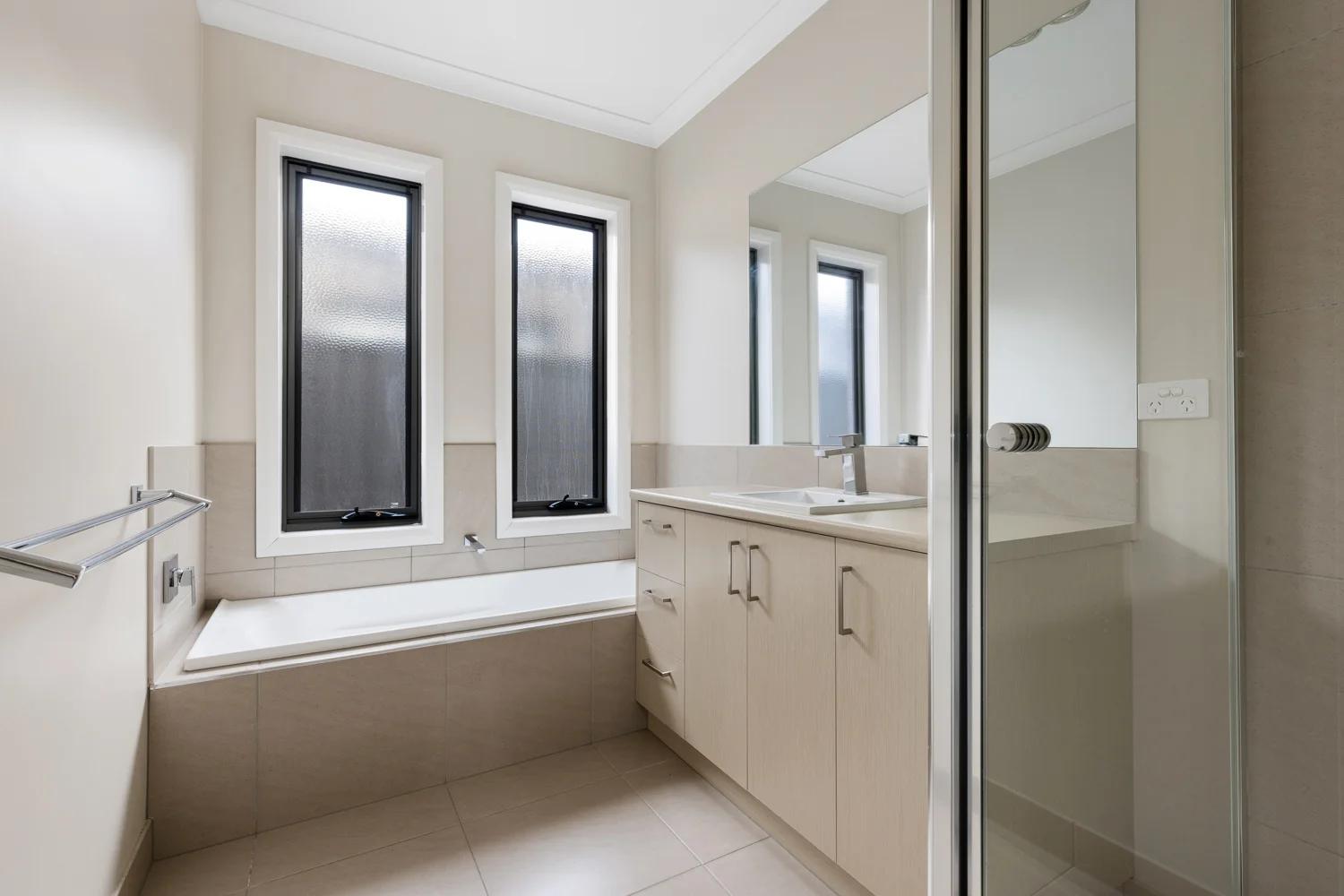 Additional image 9 of 64 Elaine Avenue, Alfredton VIC 3350