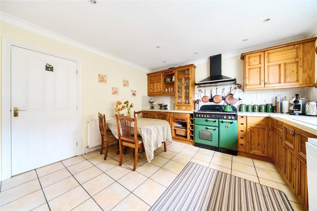 Bramble Way, Wincanton, Somerset, BA9 photo 2
