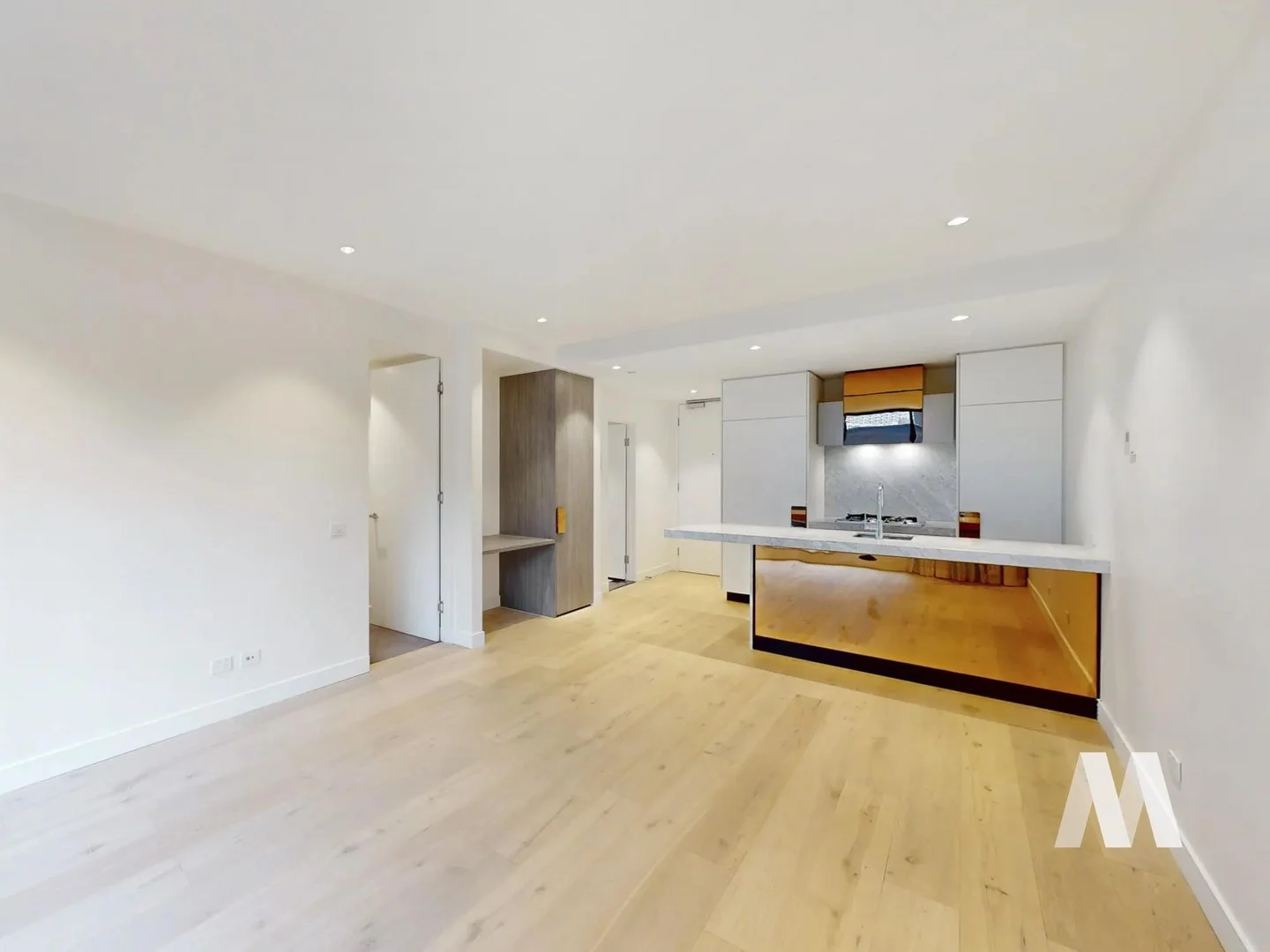 809/8 Bowen Crescent, Melbourne VIC 3004