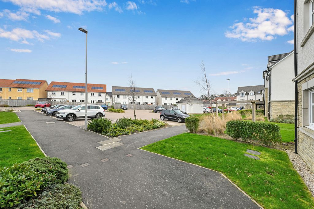 Additional image 11 of 1 bed flat for sale5/2 Byrne Crescent, Balerno, Edinburgh EH14