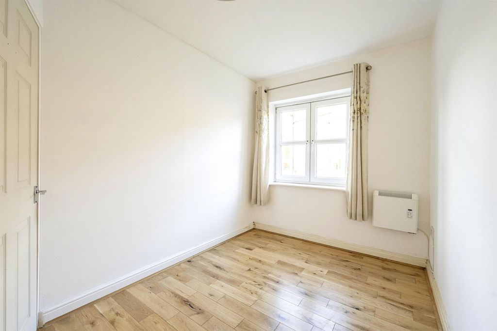 Additional image 10 of 3 bed flat for saleFewston Way, Lakeside, Doncaster DN4