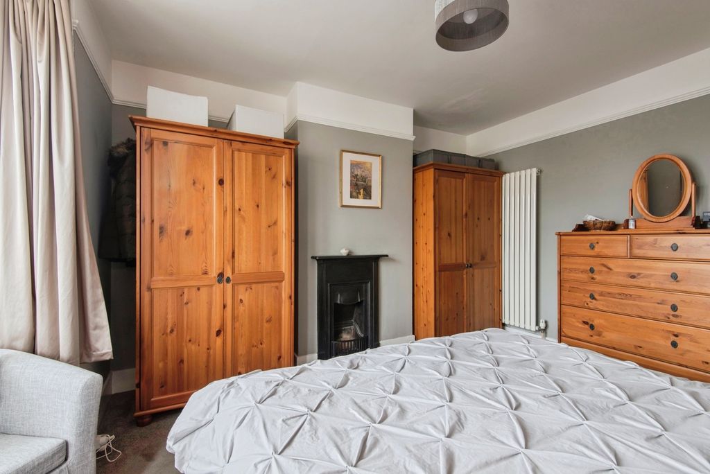 Additional image 11 of 4 bed semi-detached house for saleLondon Road, Biggleswade, Bedfordshire SG18