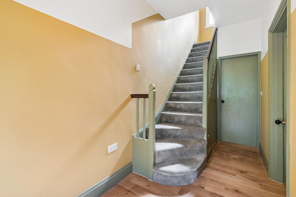 Additional image 12 of 3 bed terraced house for saleHigh Street, Old Amersham, Buckinghamshire HP7