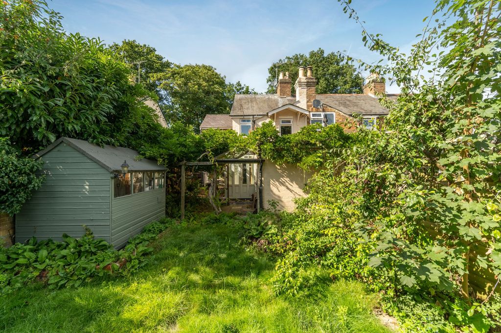 Additional image 12 of 3 bed semi-detached house for saleBeech Hill Road, Sunningdale SL5