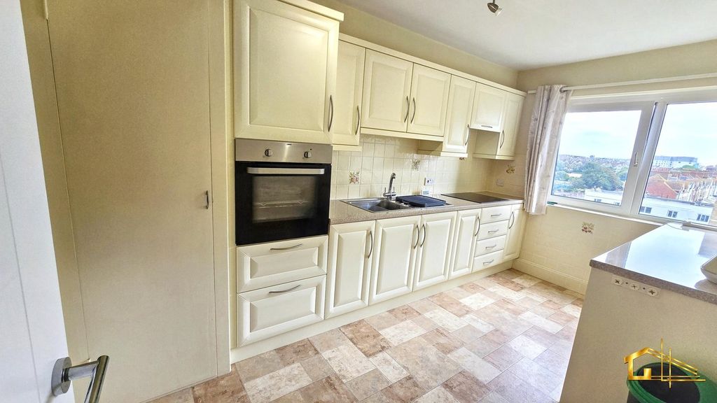 Additional image 3 of 2 bed flat for saleWest Parade, Bexhill On Sea TN39