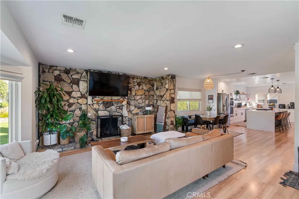 Additional image 31 of 5824 Compass Drive, Los Angeles, CA 90045