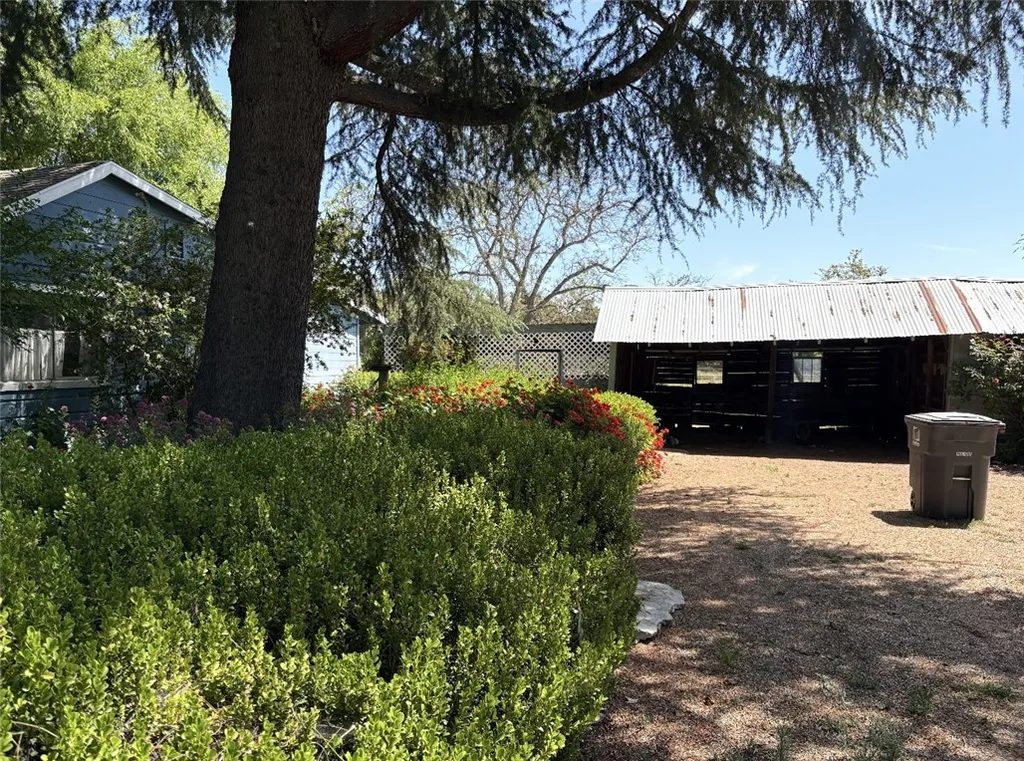 3250 Calkins Rd, Los Olivos, CA 93441