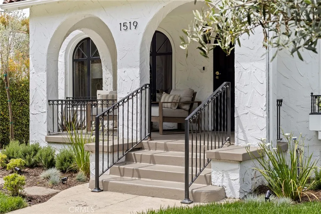 Additional image 2 of 1519 Courtney Avenue, Los Angeles, CA 90046