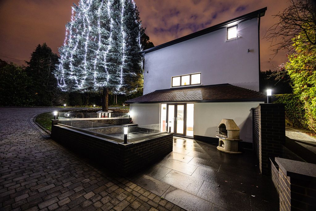 Additional image 49 of 5 bed detached house for saleBowers Road, Benfleet SS7