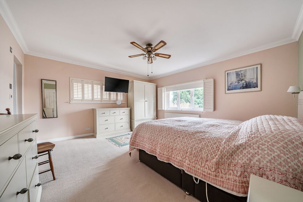 Additional image 16 of 5 bed detached house for saleHillside Road, Aldershot GU11
