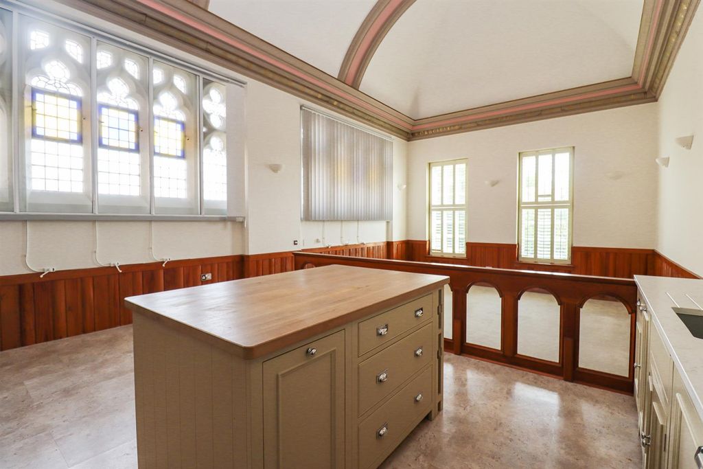Additional image 4 of 2 bed flat for saleChapel Walk, Bexhill-On-Sea TN40