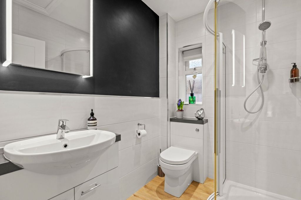 Additional image 8 of 4 bed detached house for saleWorlds End Lane, Weston Turville HP22