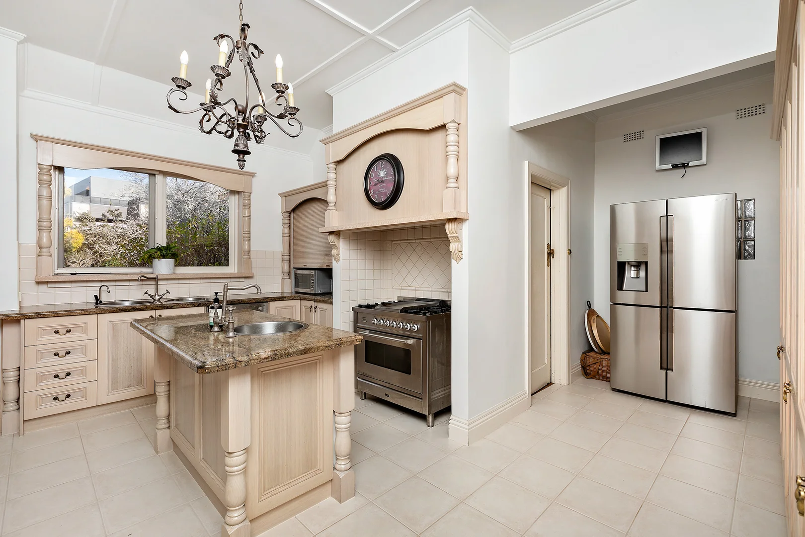 Additional image 4 of 2 Taylor Court, Malvern East VIC 3145