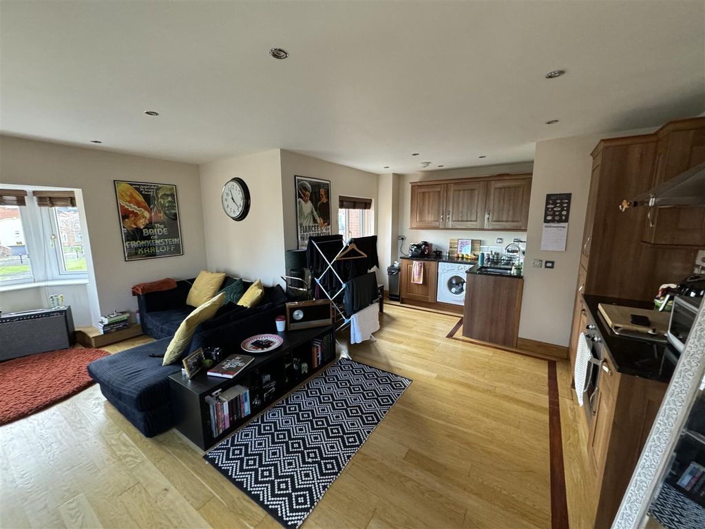 Additional image 6 of 2 bed flat for saleTrinity, Cambridge Square, Middlesbrough TS5