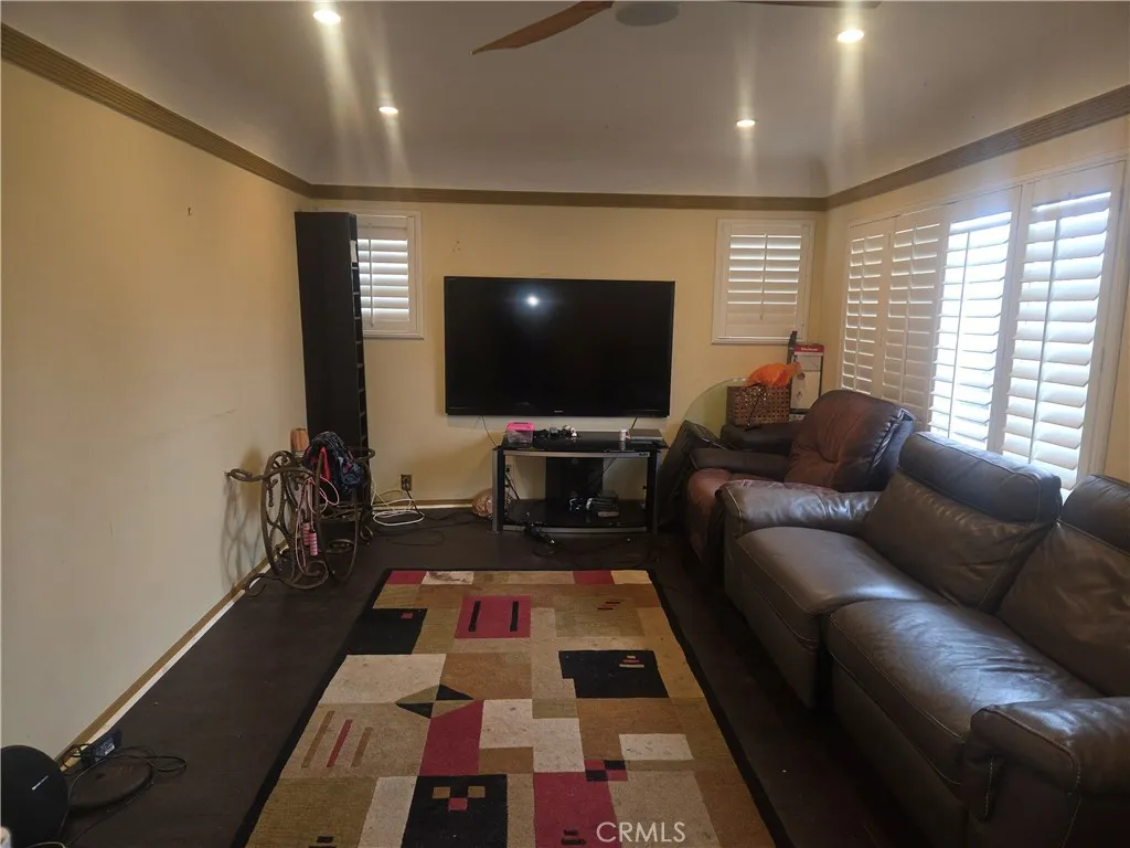 Additional image 3 of 1901 W 77th St, Los Angeles, CA 90047