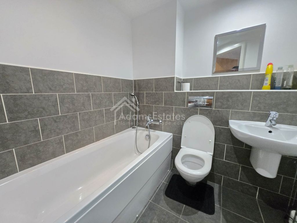 Additional image 9 of 2 bed flat for saleEllis Court, Dewsbury WF13